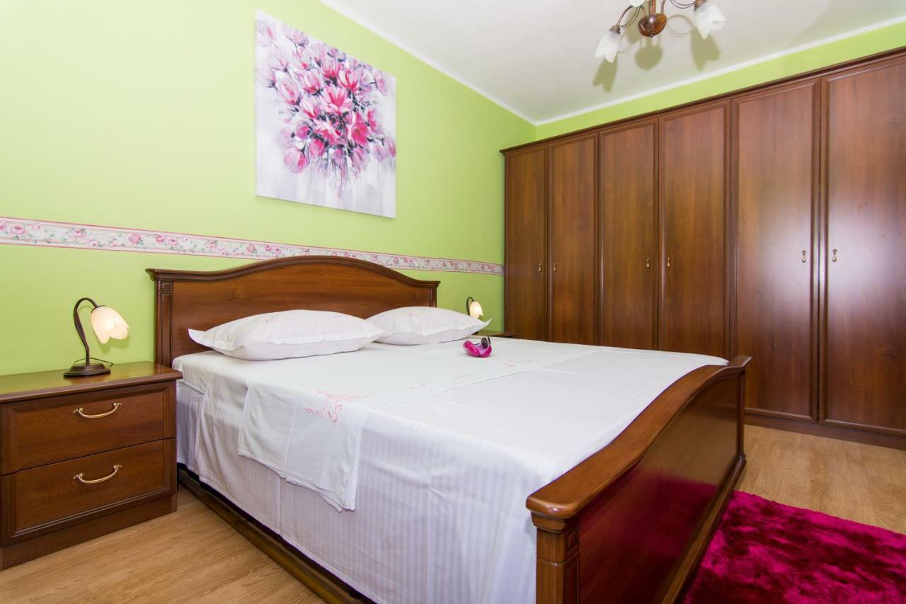 Apartmani Mm Трогир Экстерьер фото