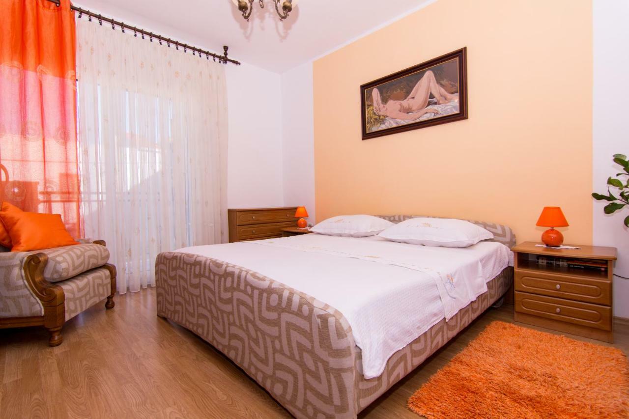 Apartmani Mm Трогир Экстерьер фото