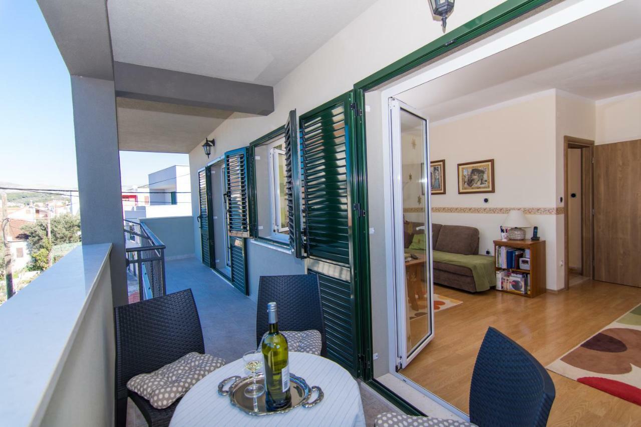 Apartmani Mm Трогир Экстерьер фото